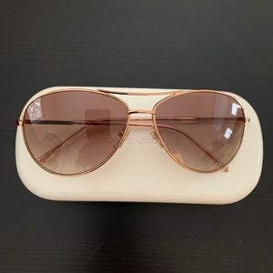 Marc Jacobs women’s aviator sunglasses rose gold